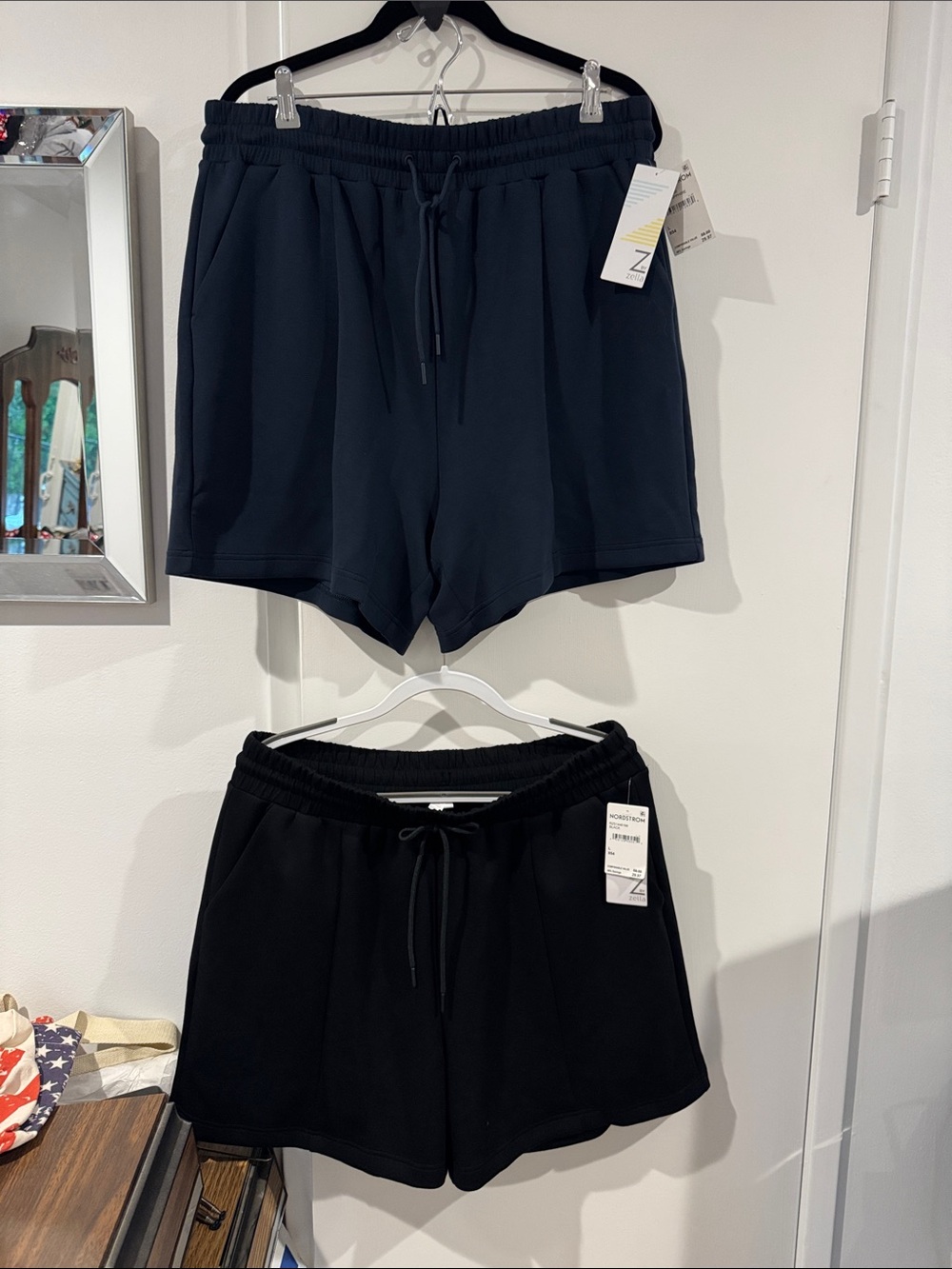 BNWT Z by Zella Women's Drawstring Lounge Cloud Shorts in Navy and Black Large